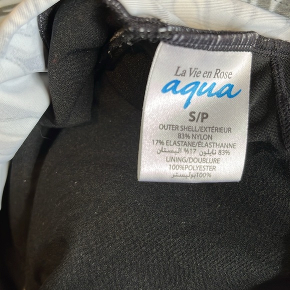 Vie En Rose Keyhole Tie Tankini Top - Picture 5 of 6